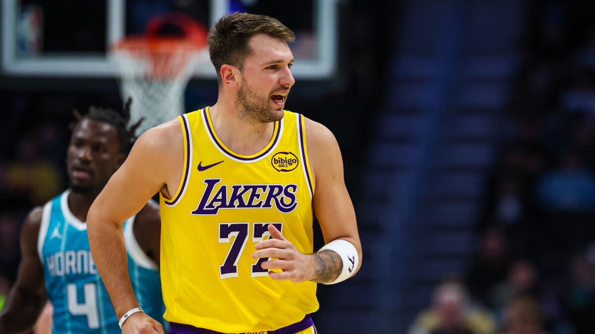 Luka Doncic scores 38 and delivers and emphatic dunk in Lakers' win over Hornets