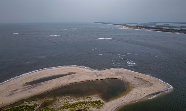 One man dead, another injured when boat capsizes entering Fire Island Inlet