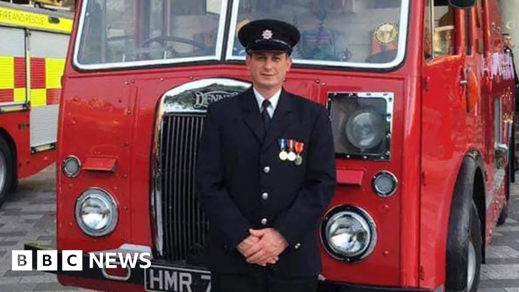 Memorial bench plans for Wiltshire firefighter who died in crash