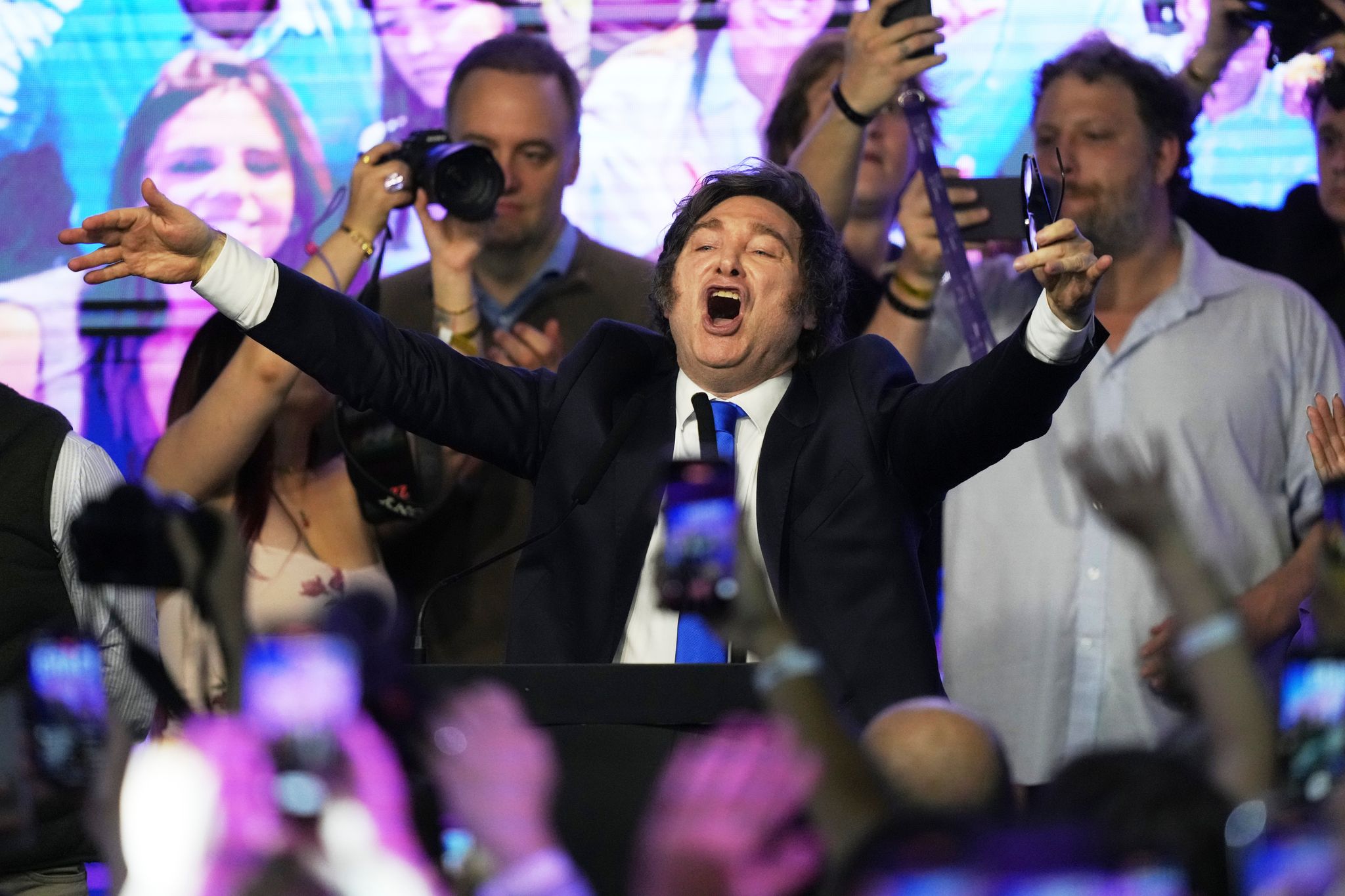 Argentina's chief of staff resigns, heralding change for President Milei after election win