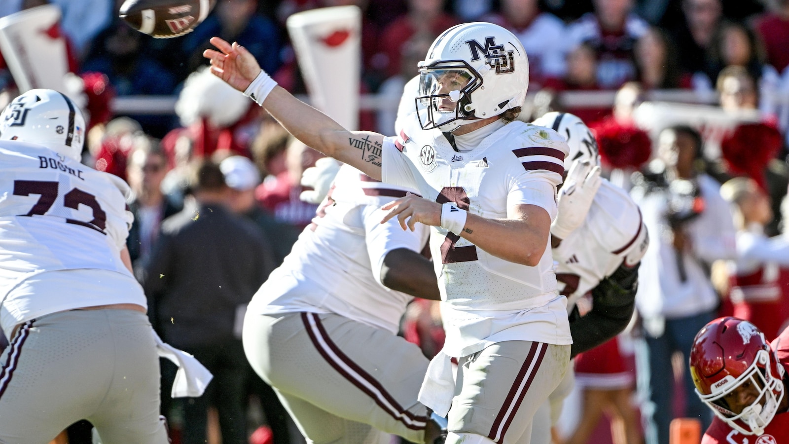 Mississippi State rallies from 14-point fourth-quarter deficit to beat Arkansas 38-35