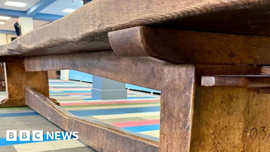 Robert 'Mouseman' Thompson table sells for 'world record price'