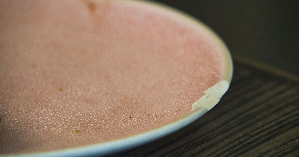 Wipe scratches from plates with £1.50 cleaning product Mrs Hinch loves