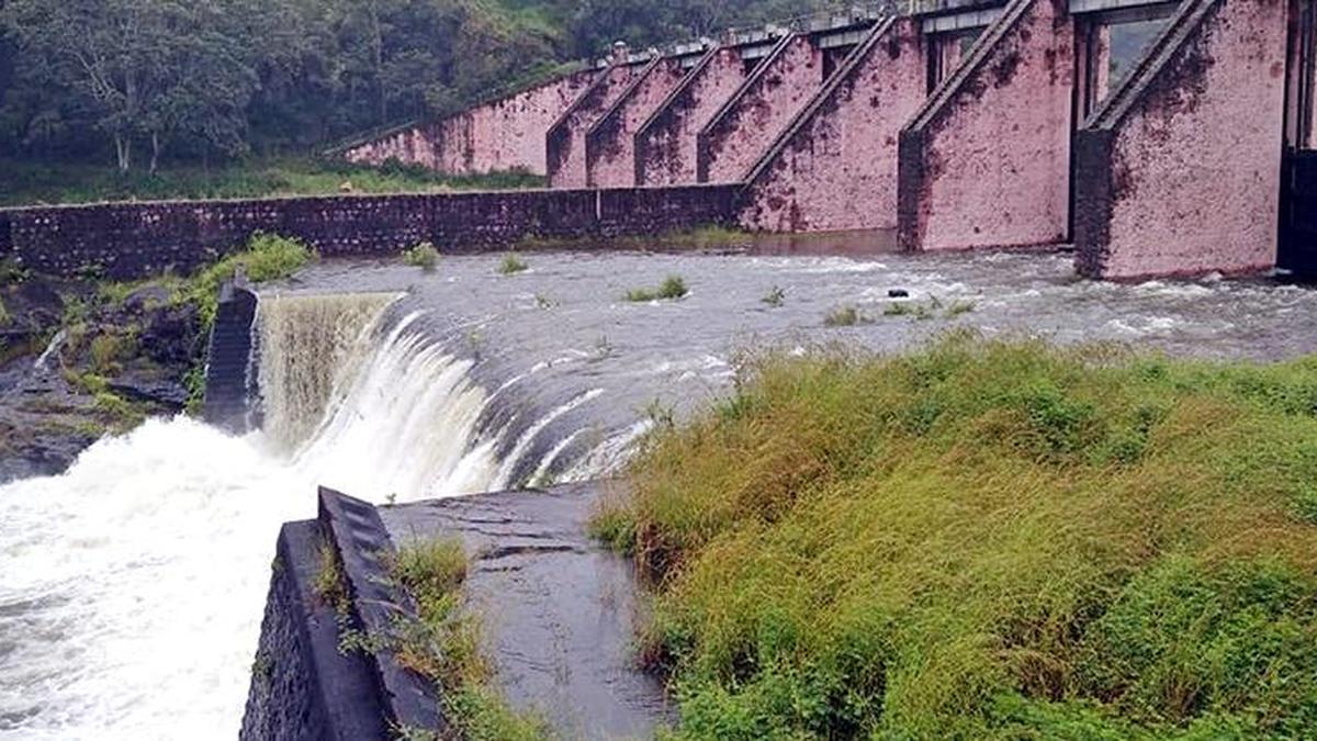 Water level in Mullaperiyar dam stands at 134.20 feet