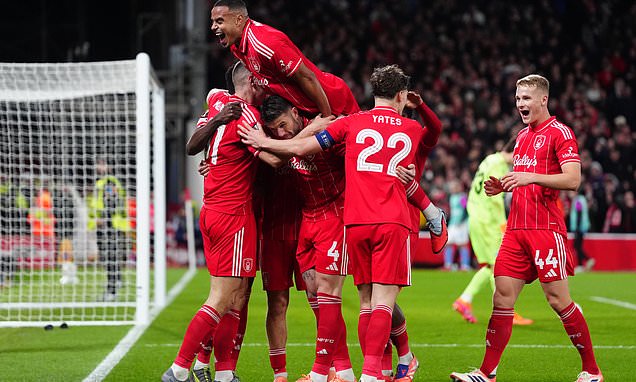 Nottingham Forest mark 1979 European Cup success with easy win over...