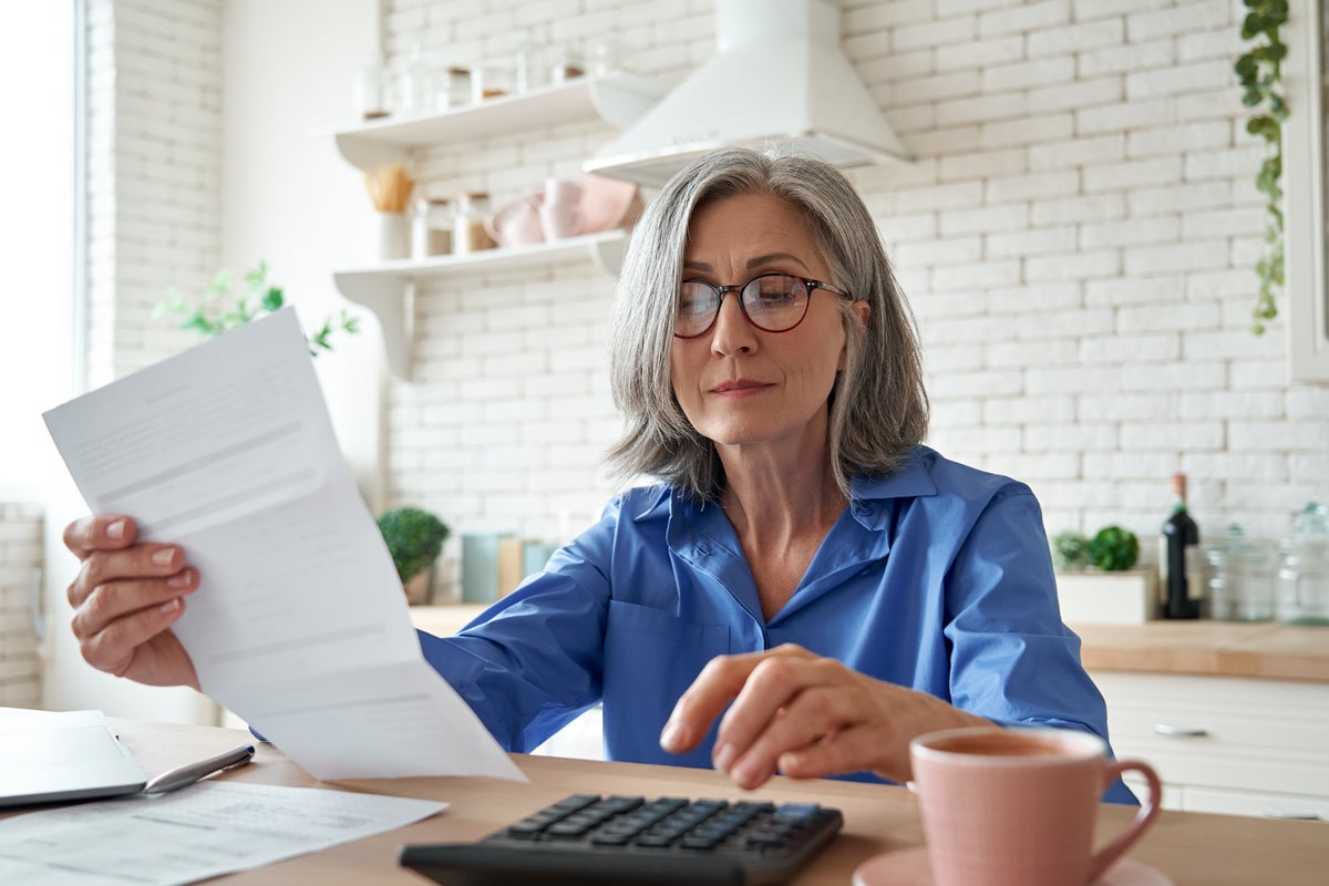 November 2025 payment dates for benefits and pensions plus cost of living support