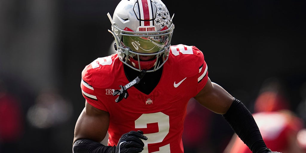 College football fans furious as Ohio State star avoids ejection after brutal hit to Penn State receiver