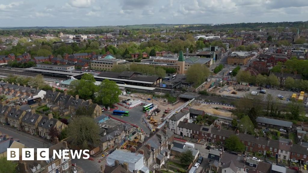 Cars can't reach Oxford rail station without congestion charge