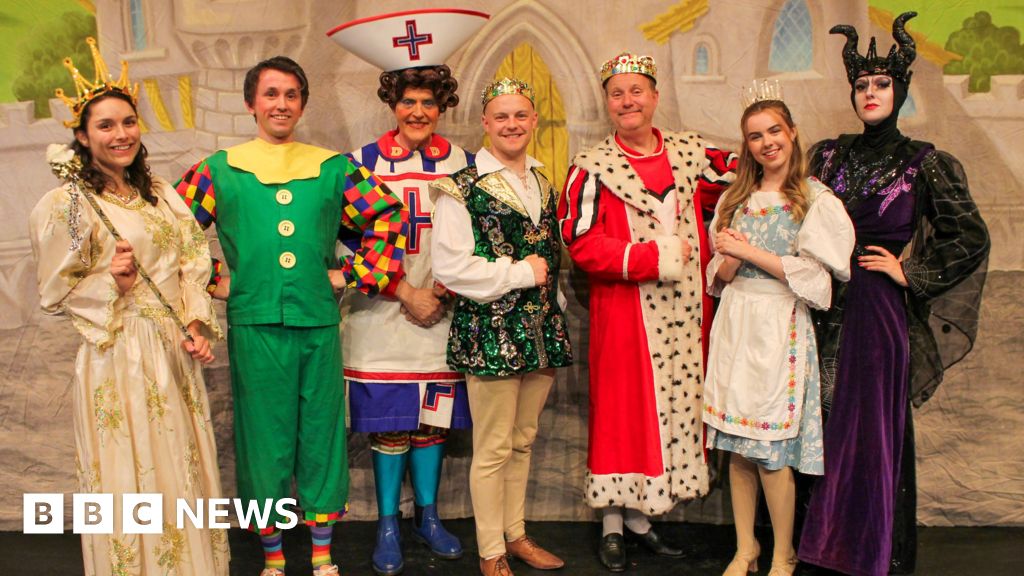Pantos 'vital' to West Midlands theatres' success - Oh yes they are!