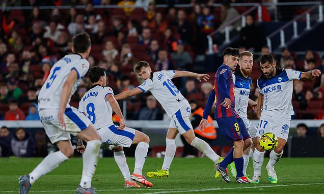 Pedri returns to field for Barcelona after one-month injury absence