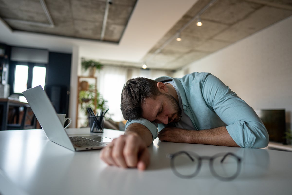 Scientists identify why we can't concentrate after a bad night's sleep