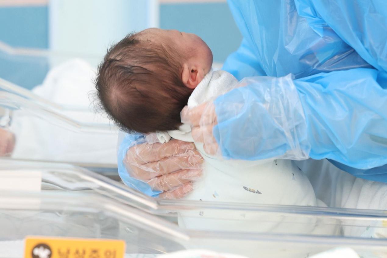 Applications for vouchers for pregnant women up 8% on-year: data - The Korea Times