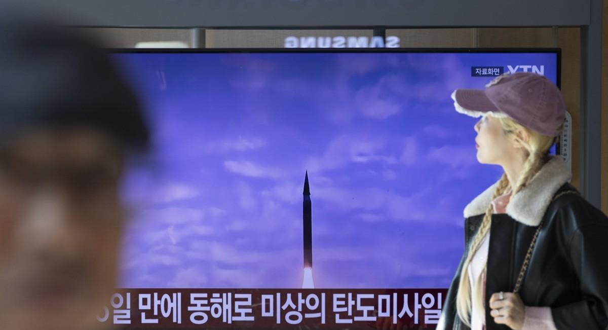 Presidential office holds emergency meeting over N. Korea's missile launch - The Korea Times
