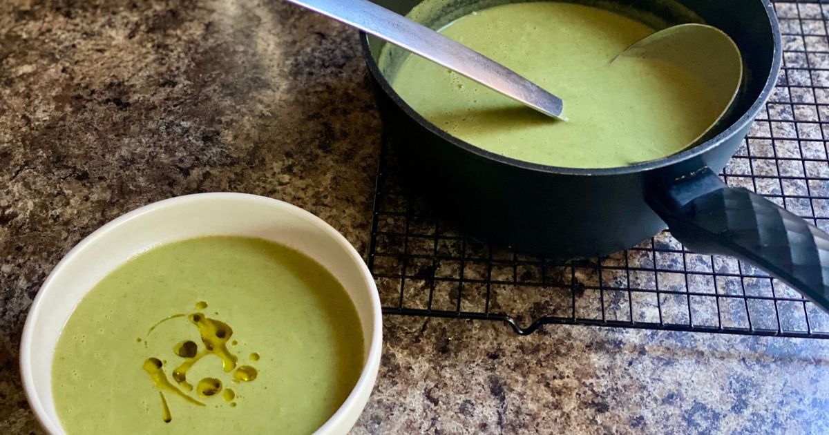 Warming and delicious 3-ingredient soup recipe chef loves takes just 15 minutes to make - The Mirror