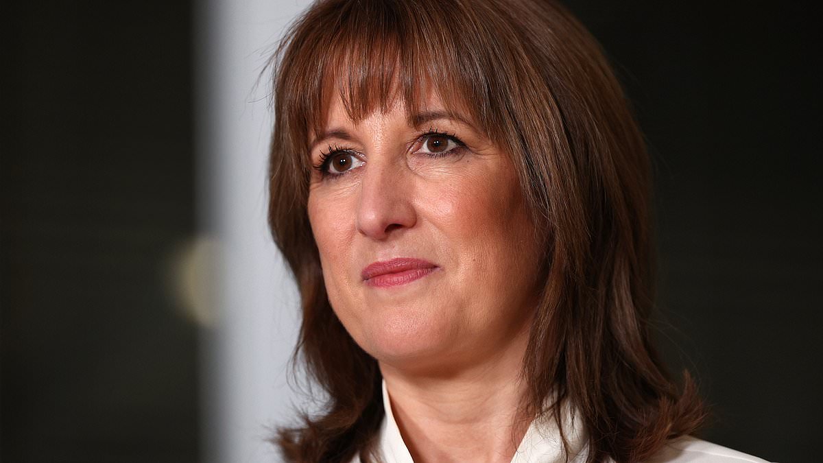 Reeves blasted over business rates blunder