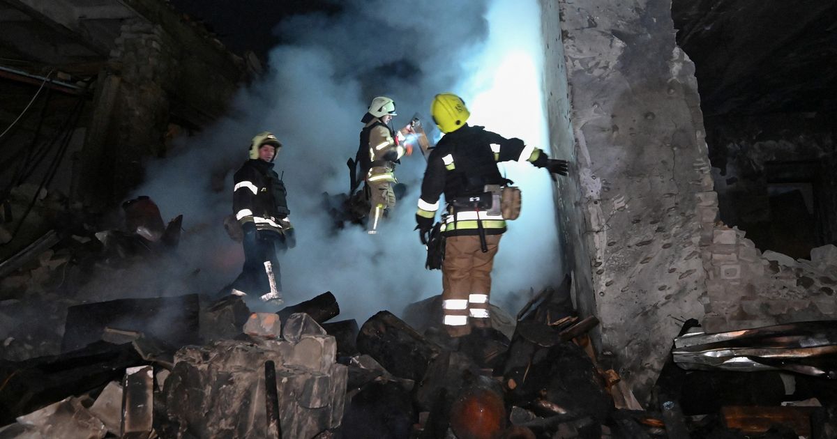 Russia mounts massive revenge strike in overnight attack on Ukraine  - The Mirror
