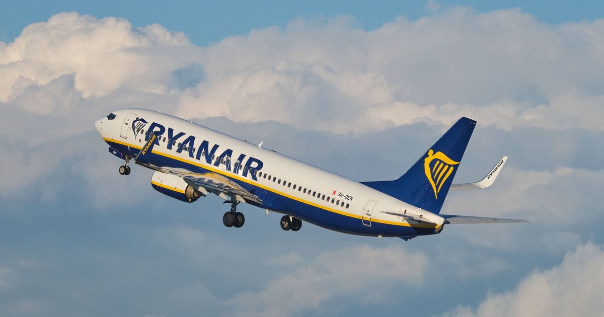 Ryanair issues warning as major change comes into effect today