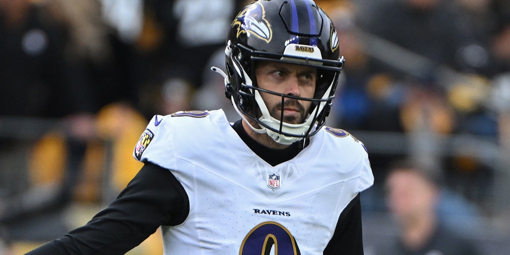 Saints coach Kellen Moore discusses bringing in Justin Tucker for workout: 'He's gone through an experience'