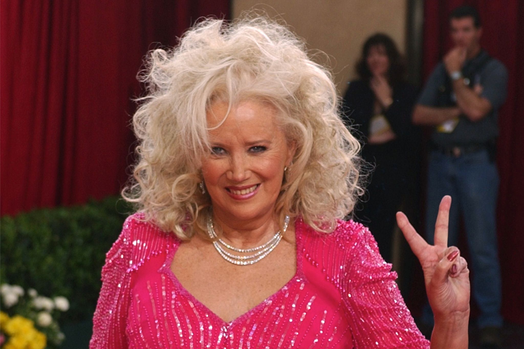Sally Kirkland, stage and screen star who earned an Oscar nomination in 'Anna,' dies at age 84