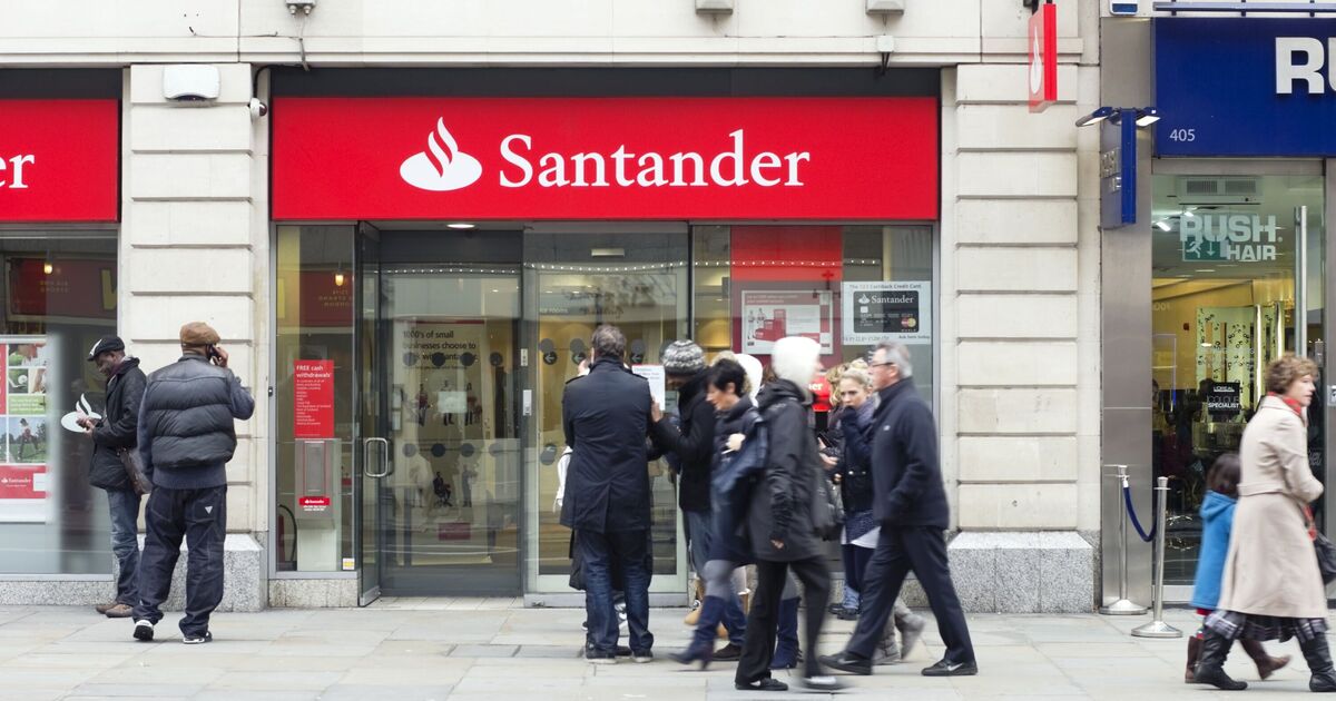 Santander customers given free £200 before Christmas