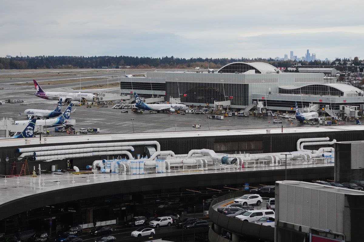 Senator demands answers on Northwest fuel pipeline shutdown that could affect Thanksgiving travel
