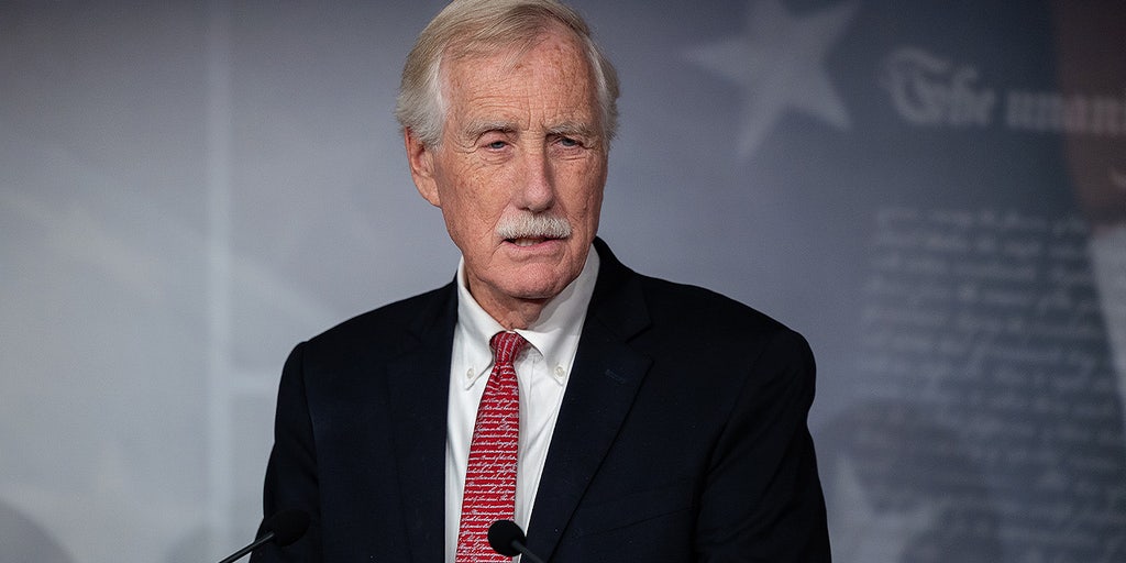 Democrat-aligned senator that voted to reopen the government admits the party's shutdown strategy 'didn't work