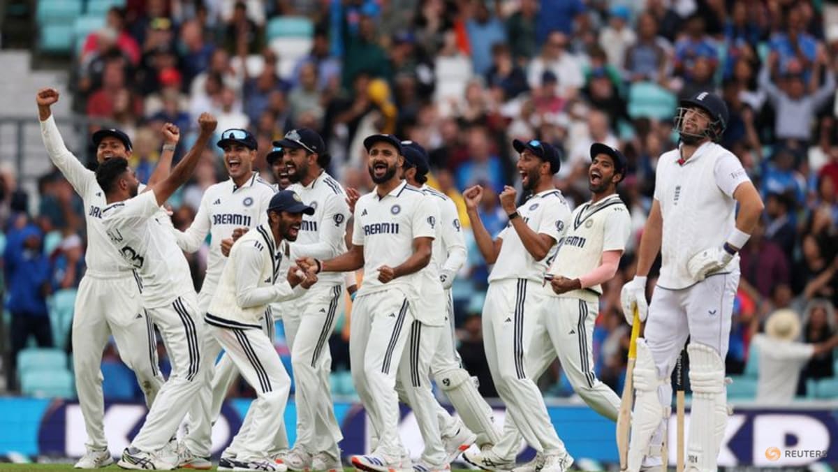 South Africa 159 all out against India in first test