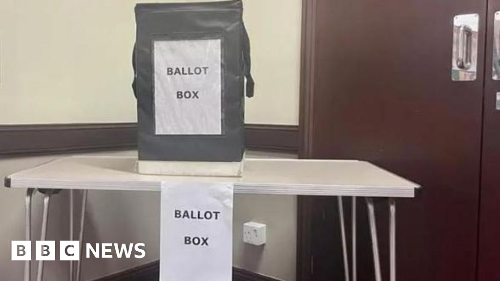 States of Jersey asked to ring-fence £130K for Sunday voting