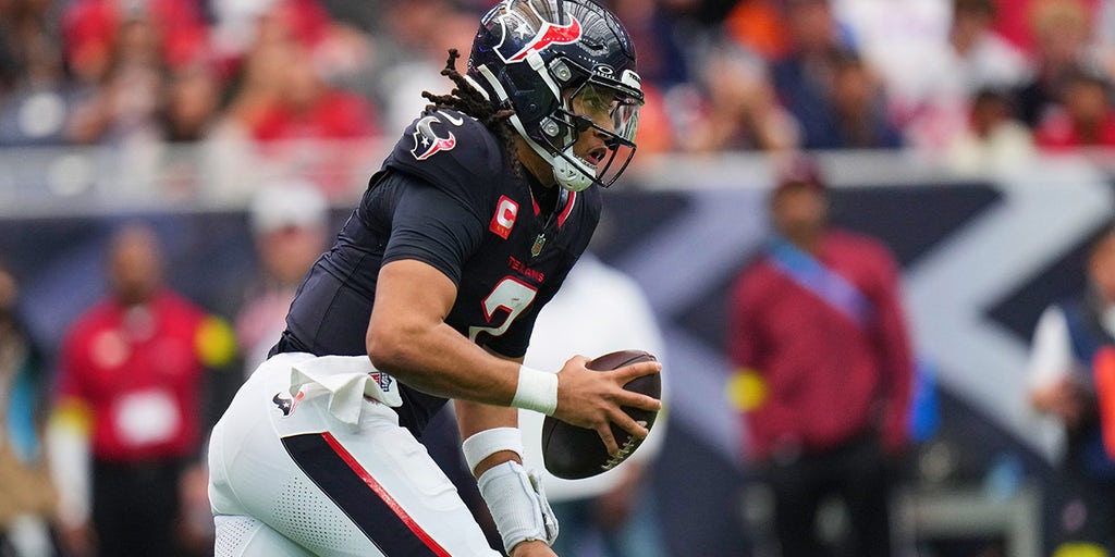 Texans' CJ Stroud take brutal hit from Broncos defender, leaves game