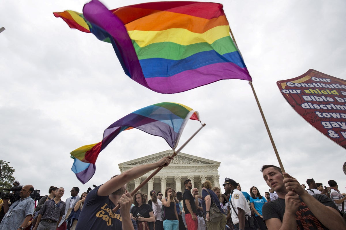 Supreme Court takes swift action on Kim Davis bid to overturn same-sex marriage