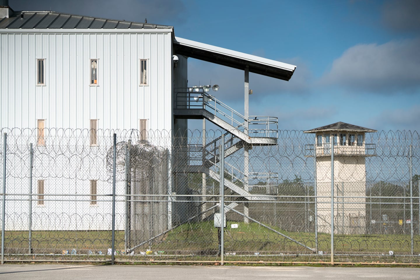 Death penalty case paints clear high court divide - The Boston Globe