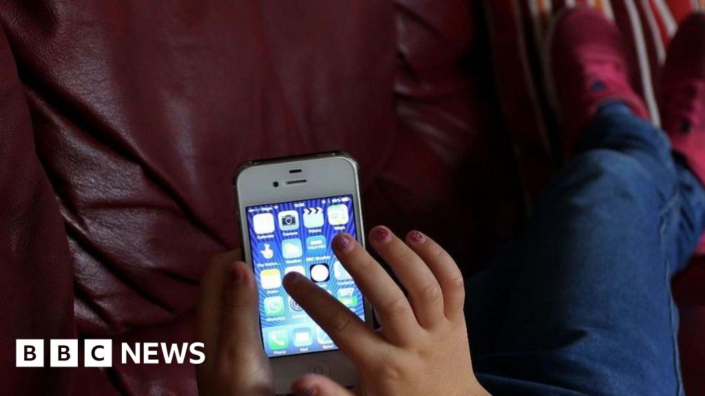 Guernsey extortion scam left teen 'absolutely petrified'