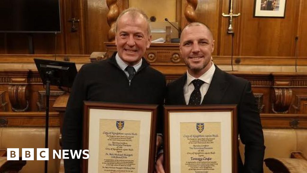Ex-boxer and rugby club owner receive Freedom of the City of Hull