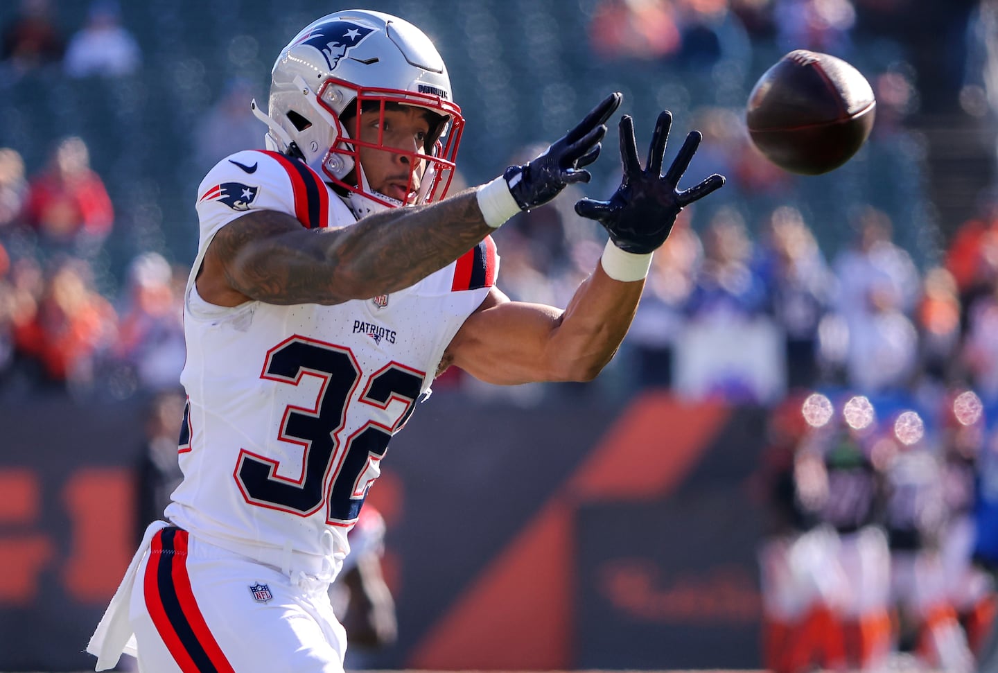 TreVeyon Henderson maintains spot as top RB, and other snap count observations from Patriots-Bengals - The Boston Globe