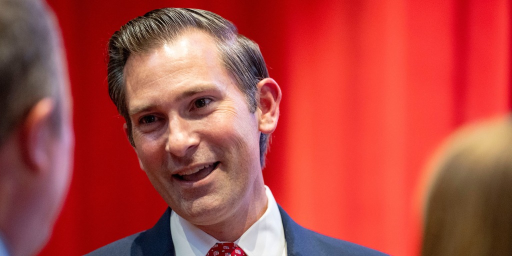 Trump super PAC jumps into deep-red Tennessee special election
