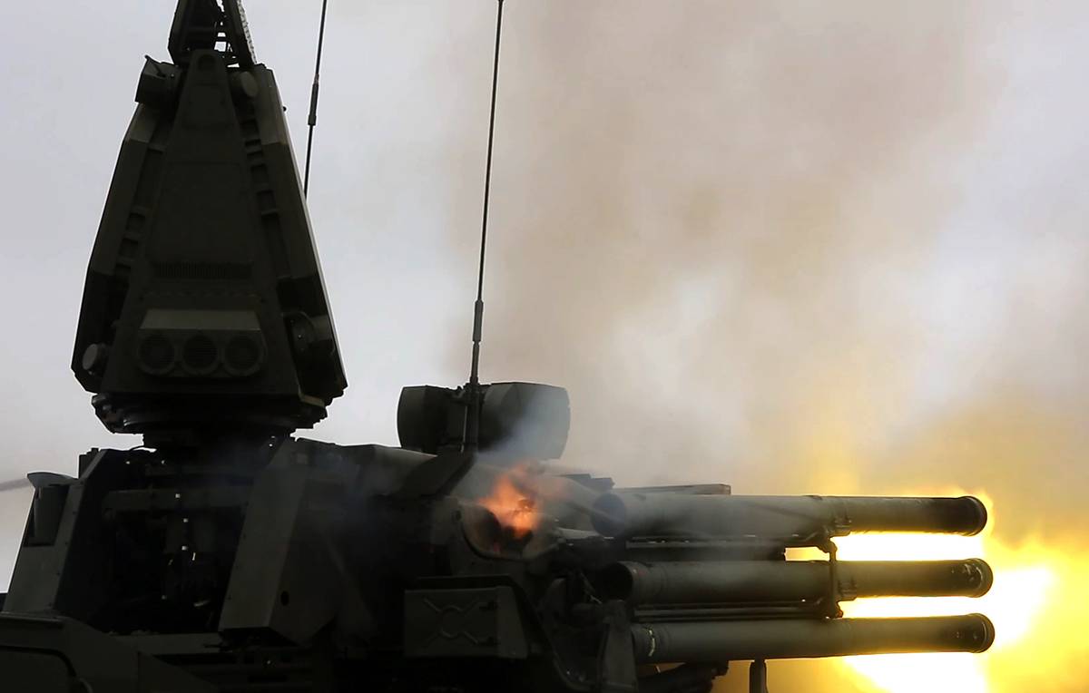 Debris on thermal power plant in Oryol, kindergarten closure in Yaroslav: night UAV attack