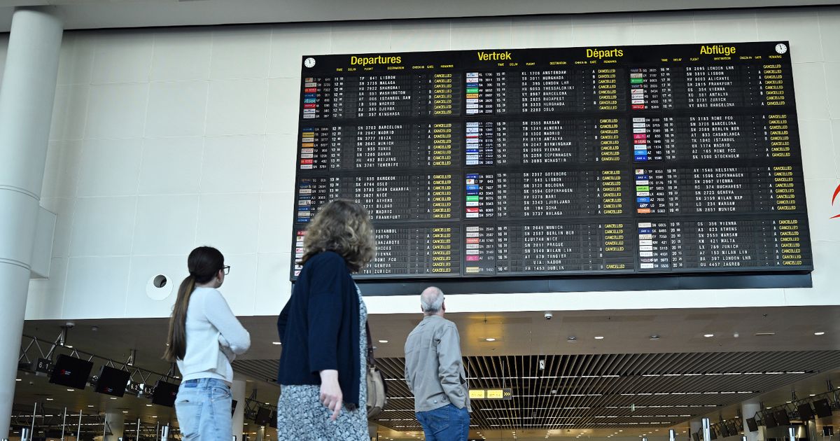 Foreign Office travel alert as airports 'expected to be affected' - The Mirror
