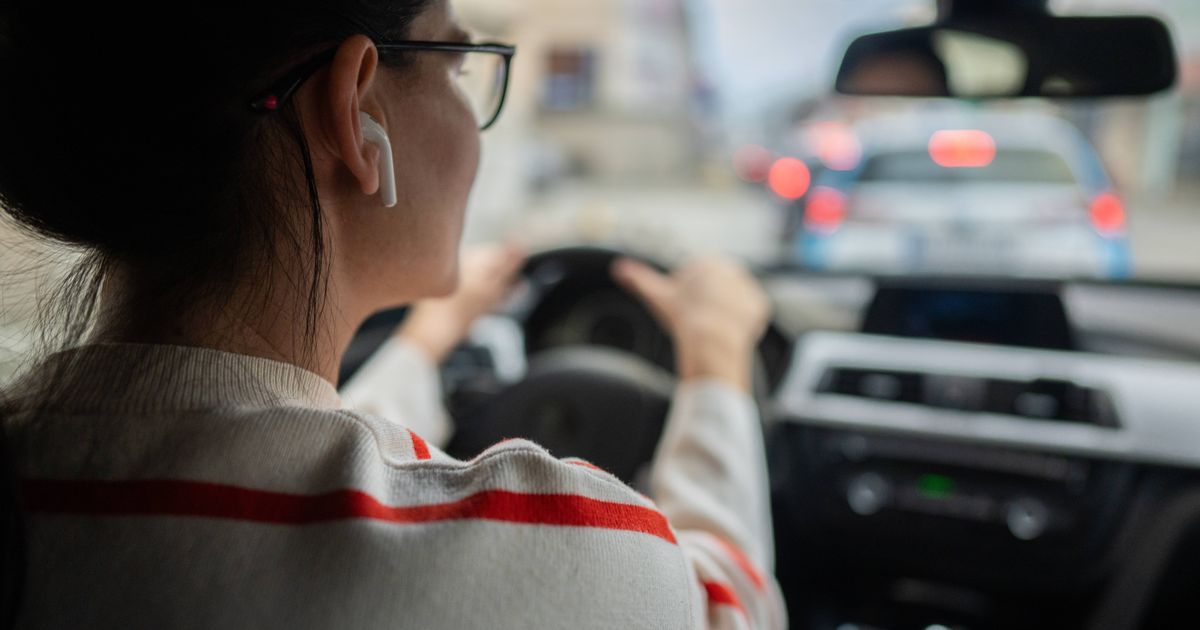 UK workers spend a staggering nine months on work-related travel - Daily Star