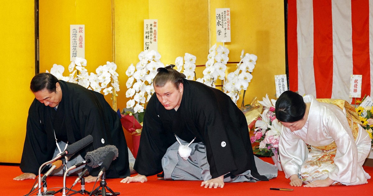Sumo: Young Ukrainian star Aonishiki becomes country's 1st ozeki