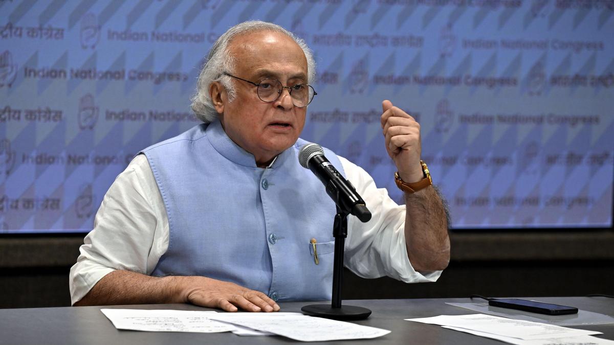 Vande Mataram row: Congress cites CWC statement of 1937, says PM 'insulted' Tagore