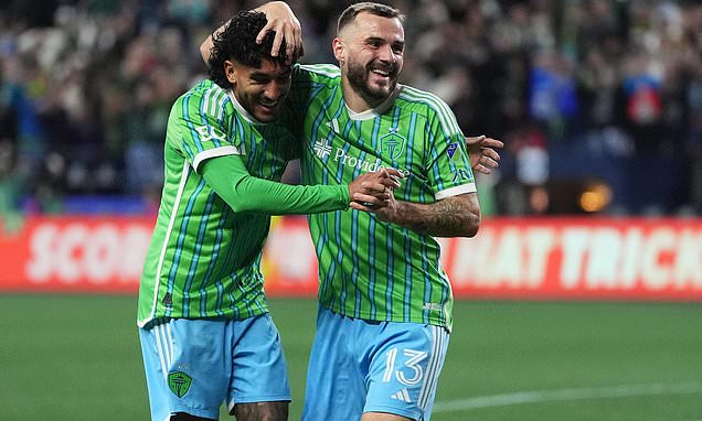 Obed Vargas scores twice as Sounders beat Minnesota United 4-2 to...