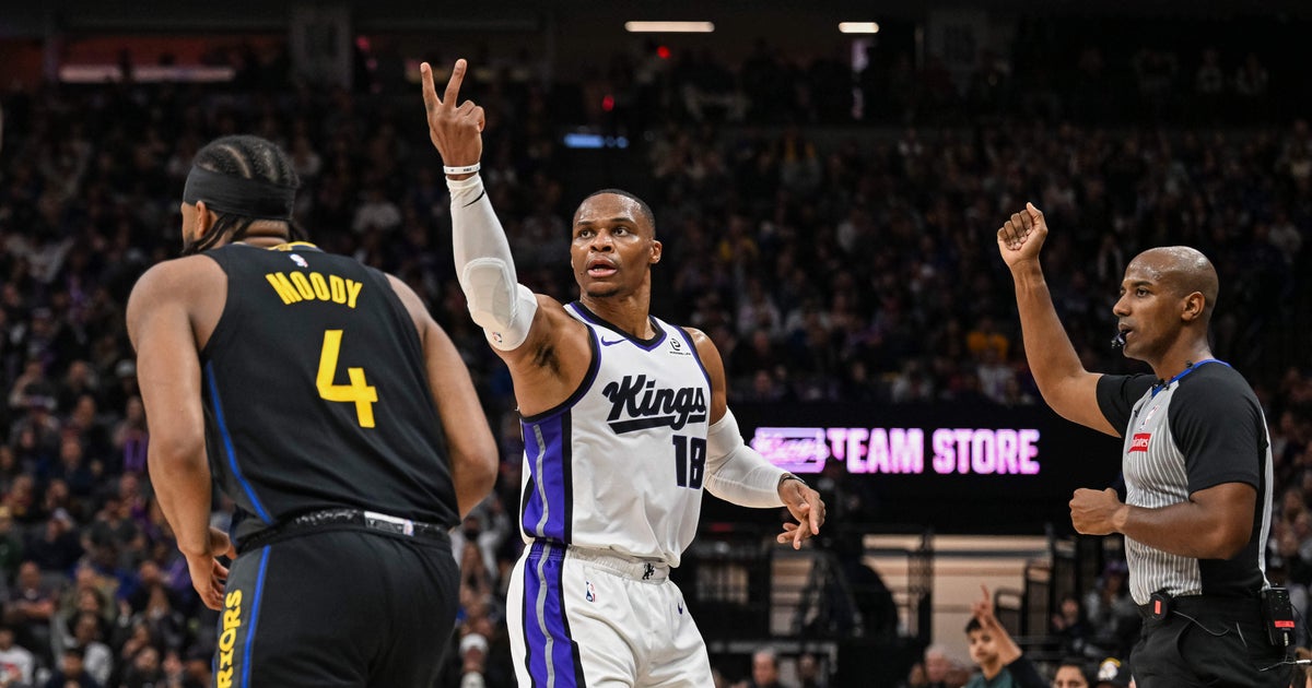 Westbrook's triple-double, Schroder's clutch run lift Kings over Warriors 121-116