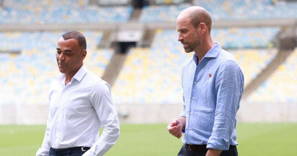 Prince William's playful nine-word joke with Brazilian football legend Cafu - The Mirror