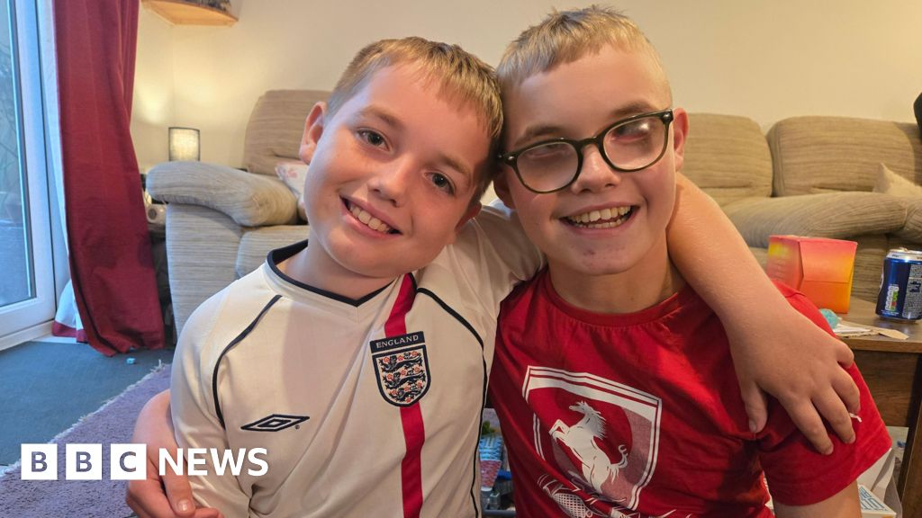 Youth club gifted to Wiltshire village gives kids 'whole new life'