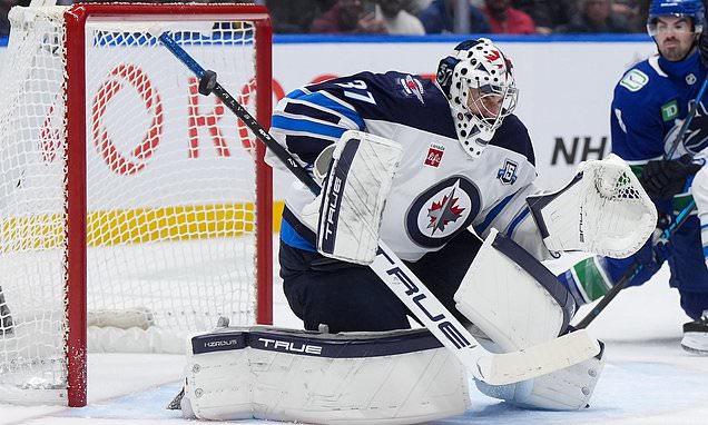 Jets goalie Hellebuyck to undergo arthroscopic procedure on his...