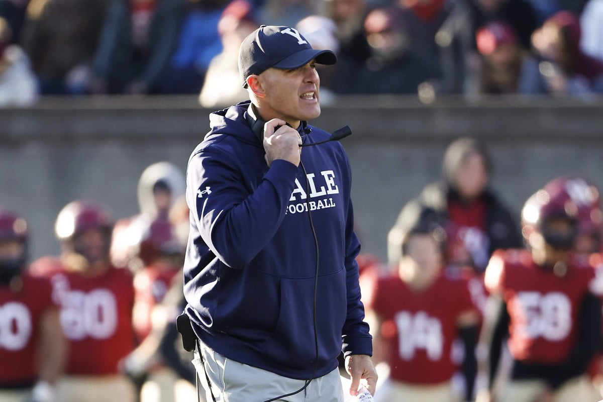 Yale scores 29 unanswered points to beat Youngstown State 43-42 in FCS playoffs