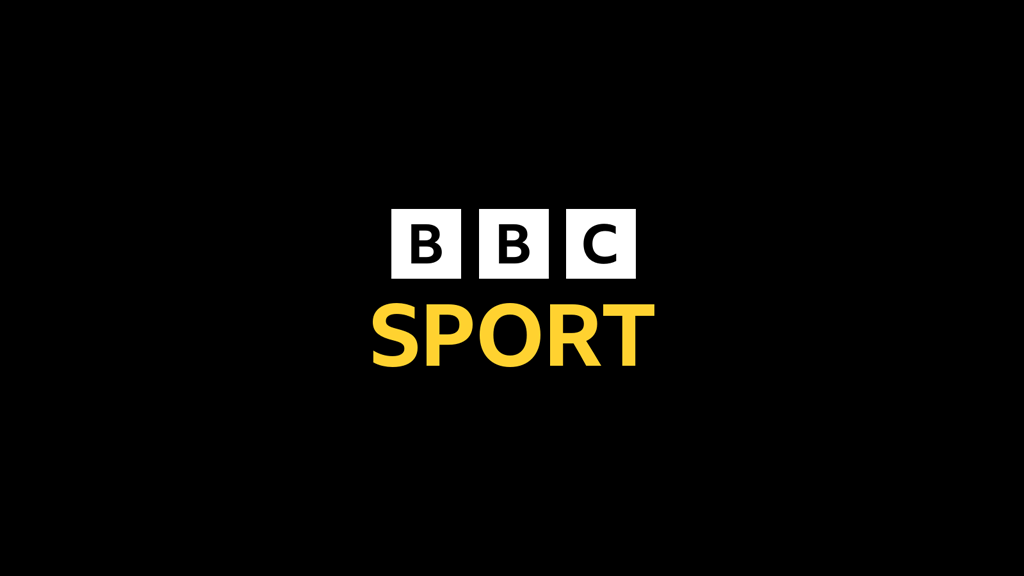National League: Yeovil Town 0-2 Wealdstone