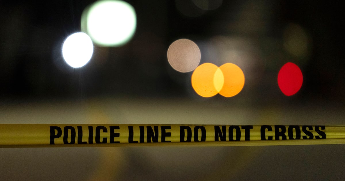 2 dead, 1 hospitalized after overnight accident on I-20 in Fort Worth
