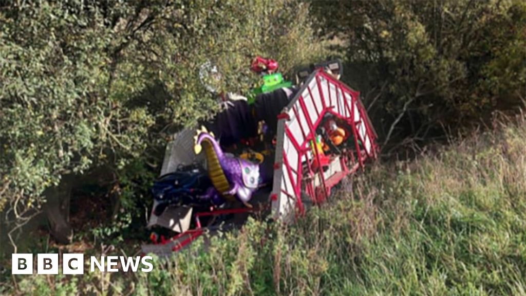 Abandoned fair ride found dumped by M180 roadside in Scunthorpe