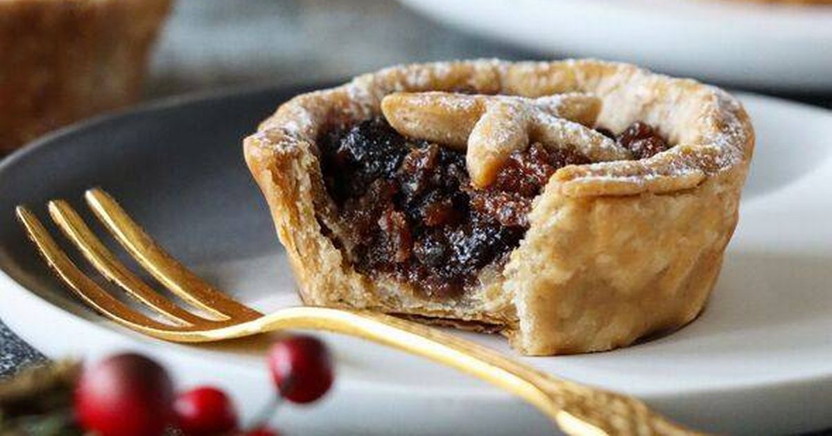 Air fryer mince pies bake in just 12 minutes and are 'delicious warm or cold' - The Mirror